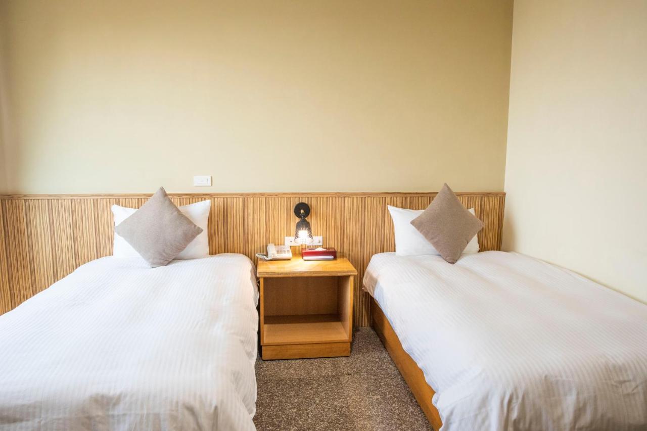 Holiday Hotel Нанган Екстериор снимка