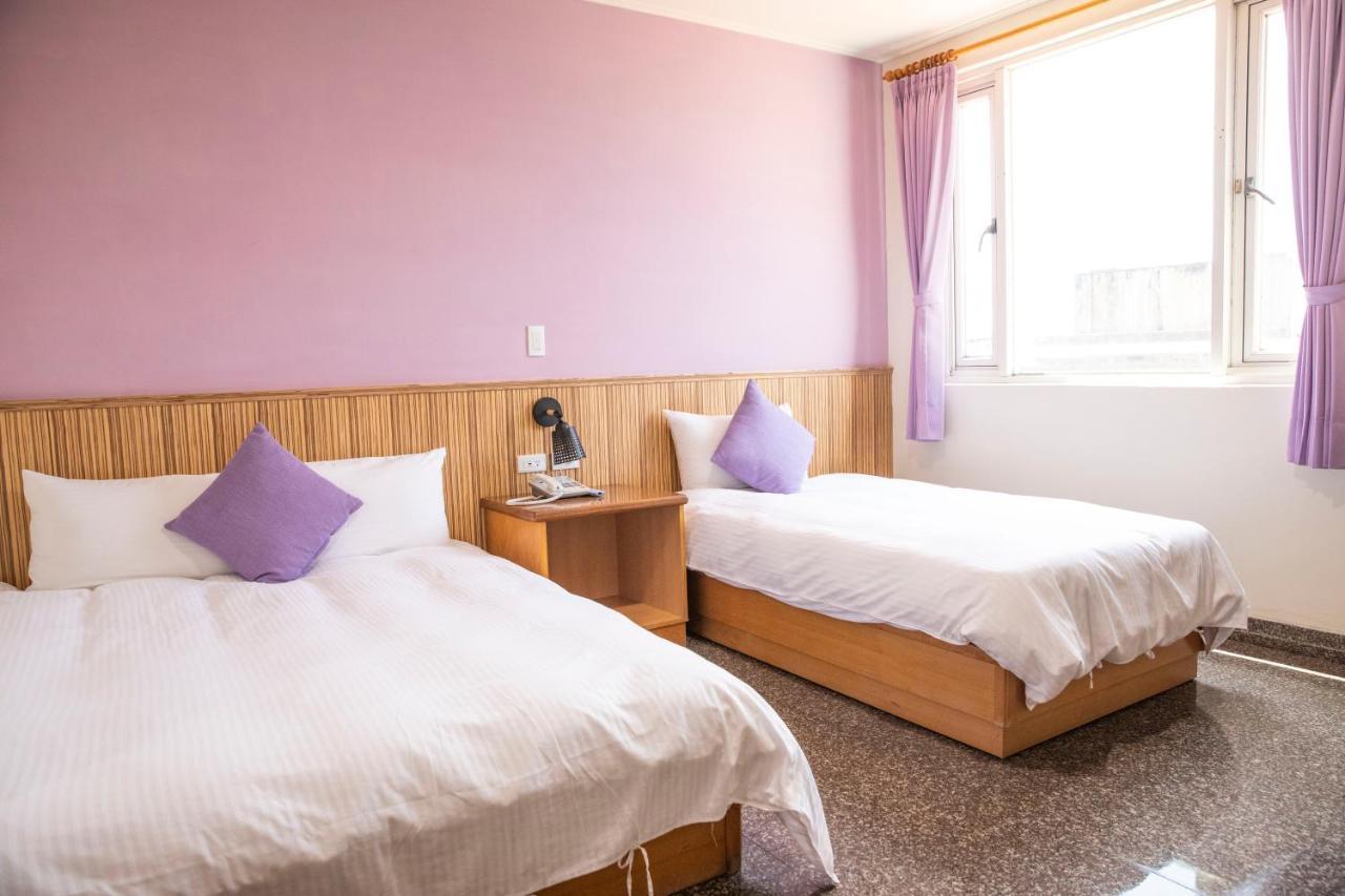Holiday Hotel Нанган Екстериор снимка