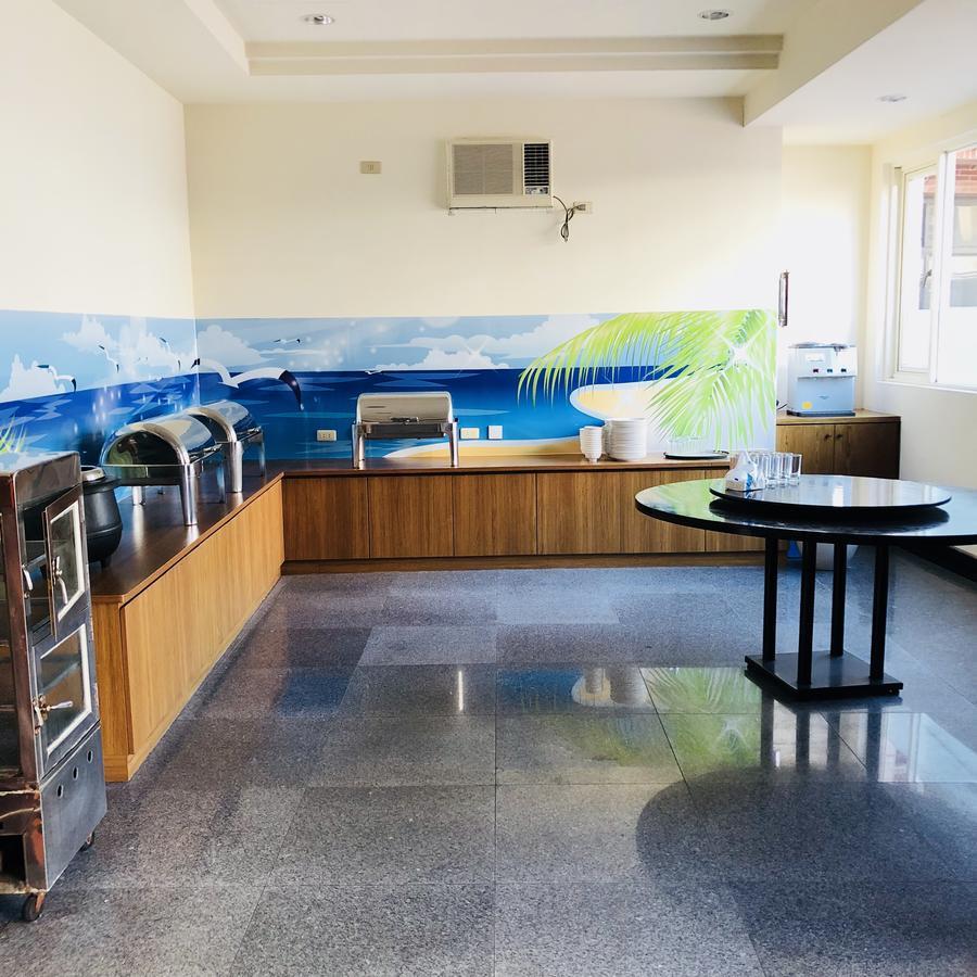 Holiday Hotel Нанган Екстериор снимка