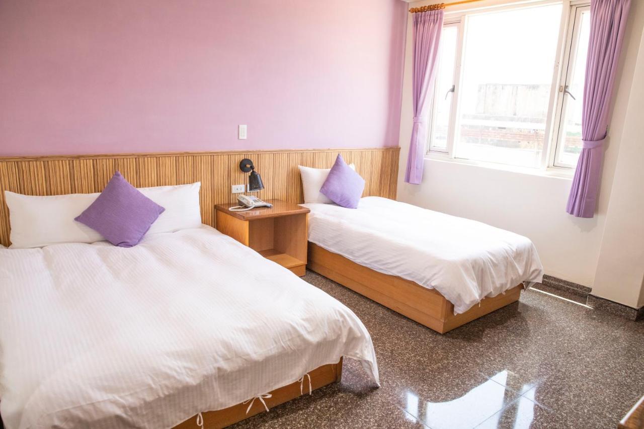 Holiday Hotel Нанган Екстериор снимка