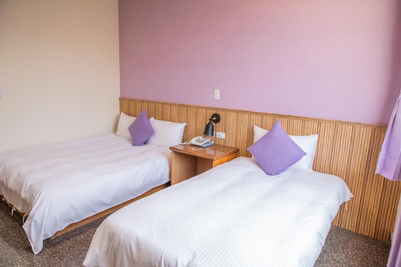 Holiday Hotel Нанган Екстериор снимка