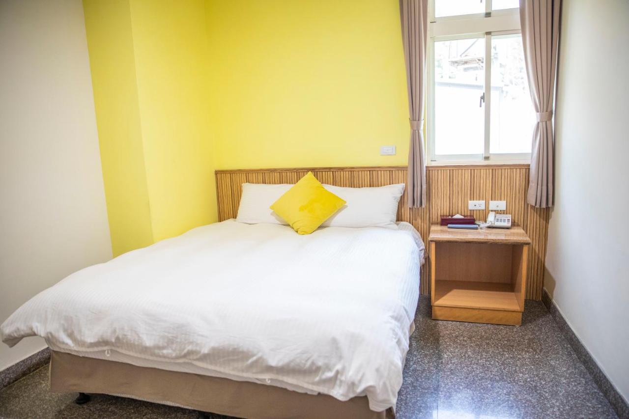 Holiday Hotel Нанган Екстериор снимка