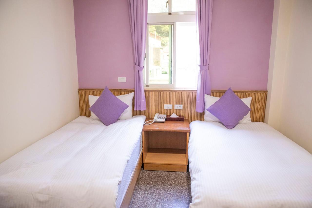 Holiday Hotel Нанган Екстериор снимка