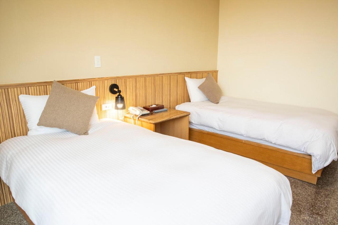 Holiday Hotel Нанган Екстериор снимка